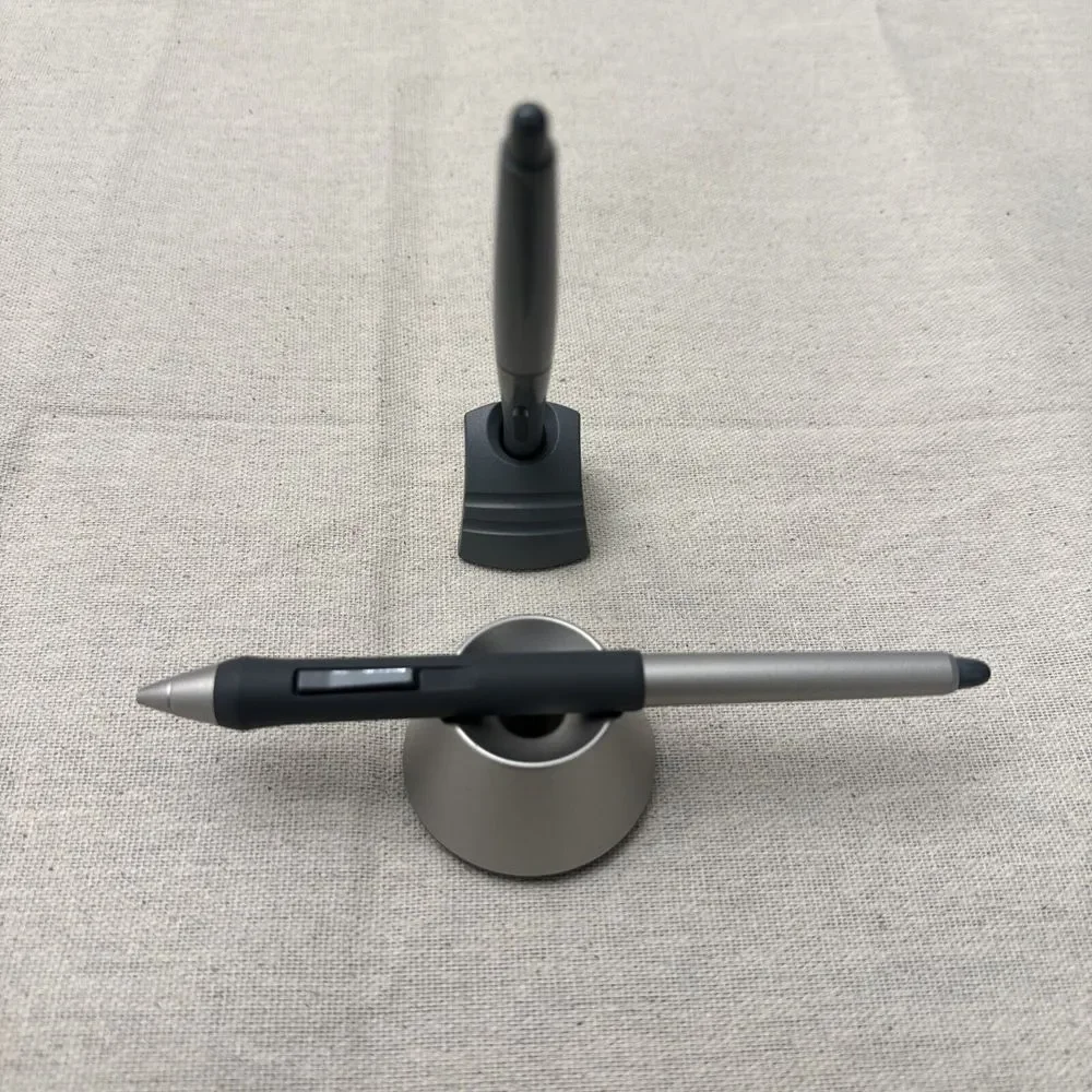 Lot/Set of 2 - Wacom‎ Pens ZP-501E? & XP501E? for Cintiq. READ DESCRIPTION.